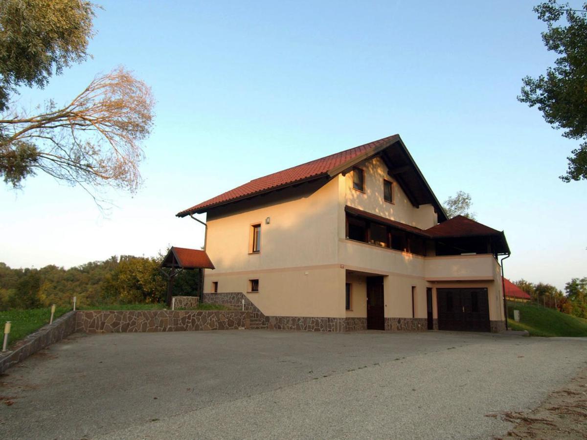 Holiday House Zarja - With Sauna And Hot Tub Bizeljsko Esterno foto